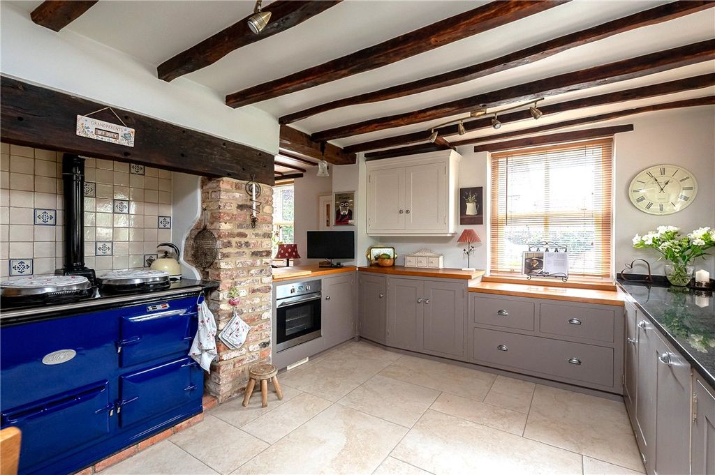 Property photo 2 of 16 Picture No. 37