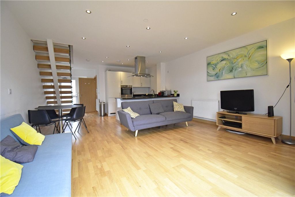 Property photo 2 of 8 Picture No. 09