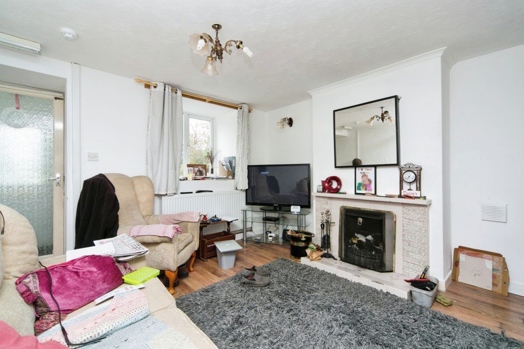 Property photo 2 of 10