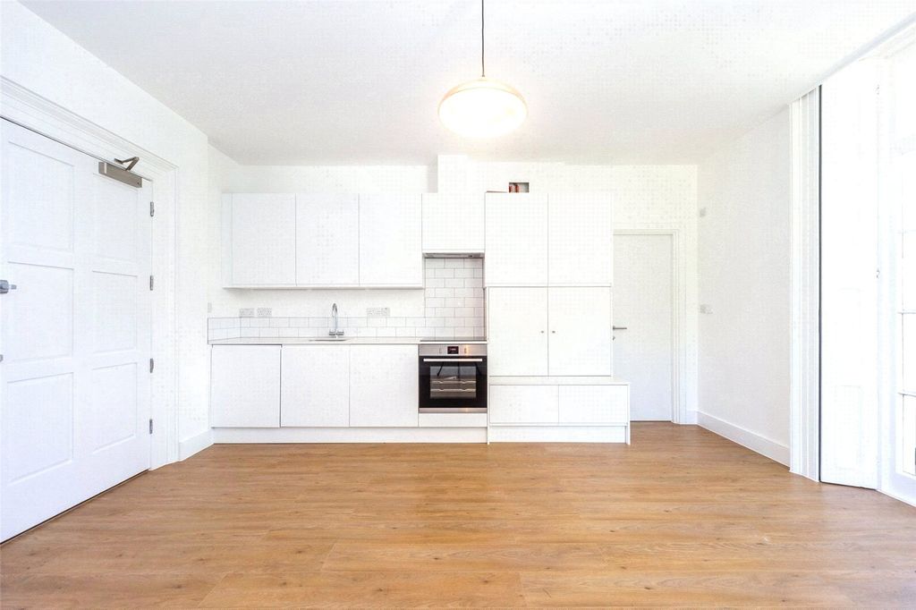 Property photo 3 of 6 Picture No. 03