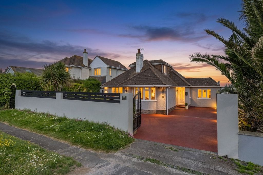 Property photo 1 of 36