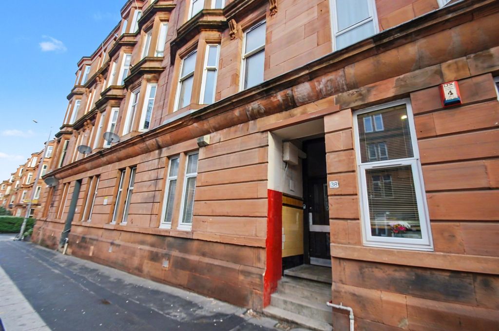 Property photo 2 of 10 4805492