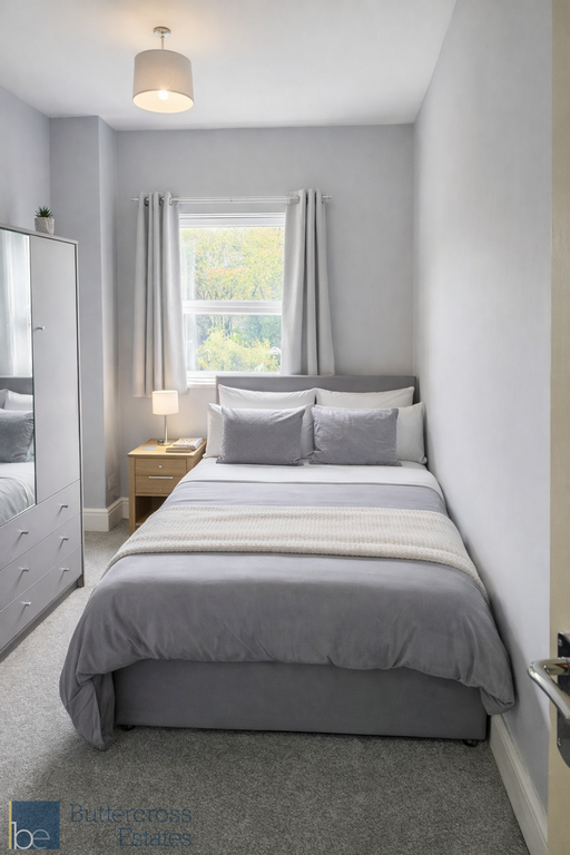 Property photo 1 of 7 Bedroom