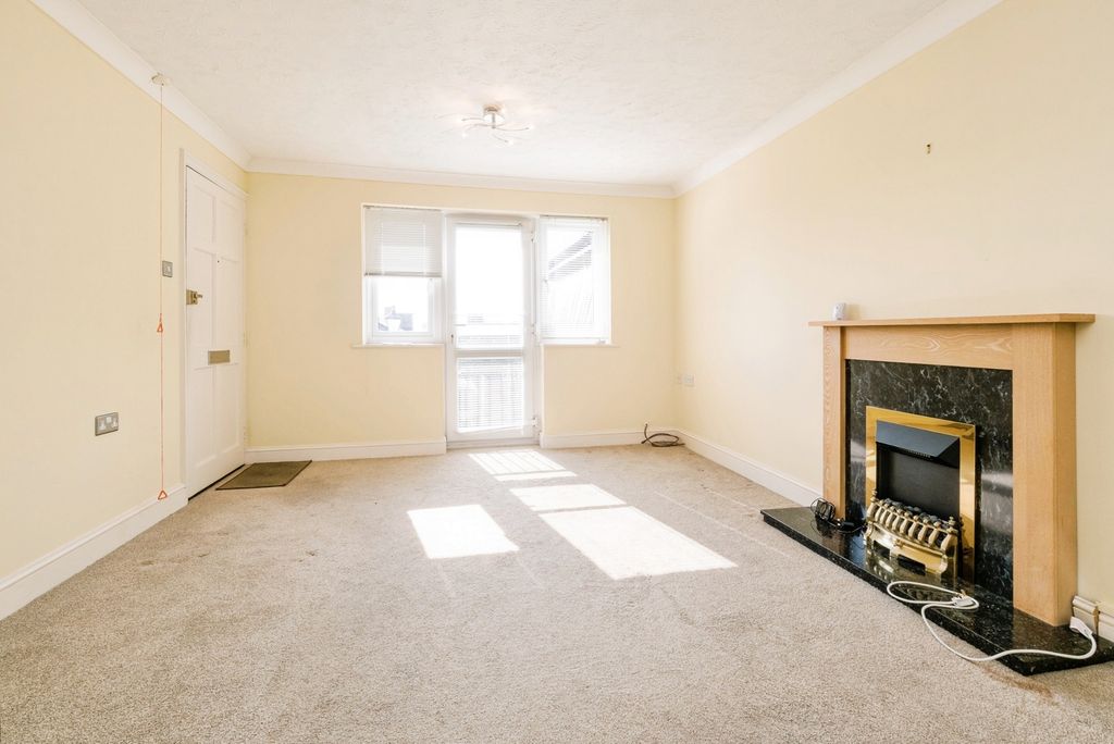 Property photo 2 of 23 Pbox-Img.Jpg
