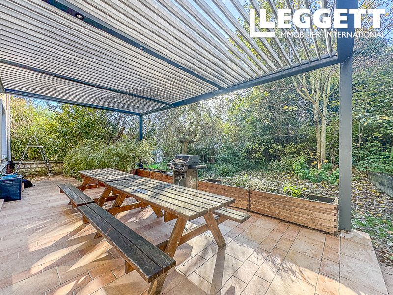 Property photo 1 of 10
