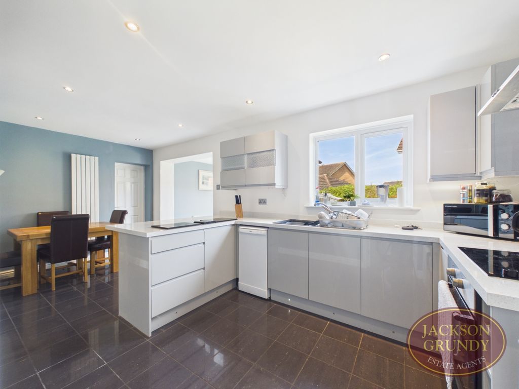 Property photo 2 of 21 Kitchen Diner