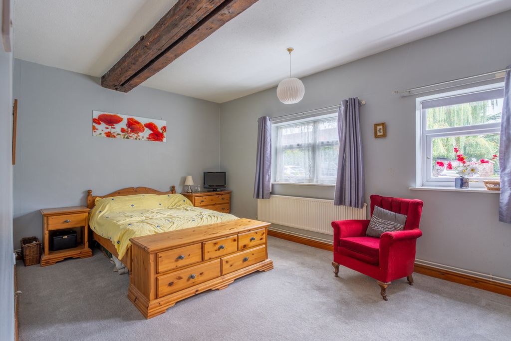 Property photo 3 of 16