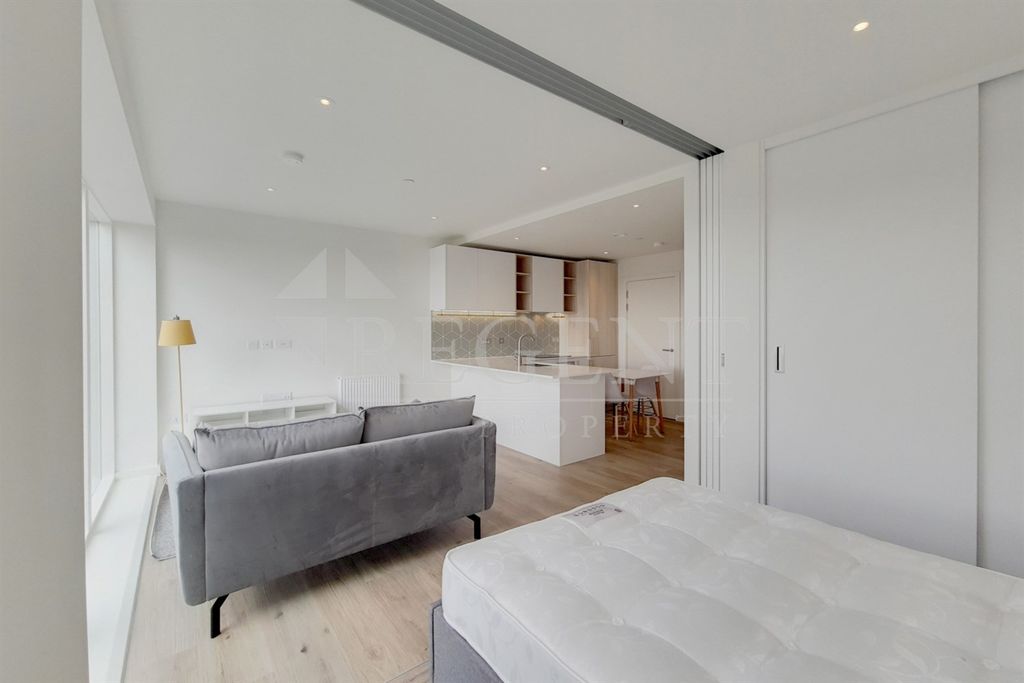 Property photo 2 of 11 Open Plan