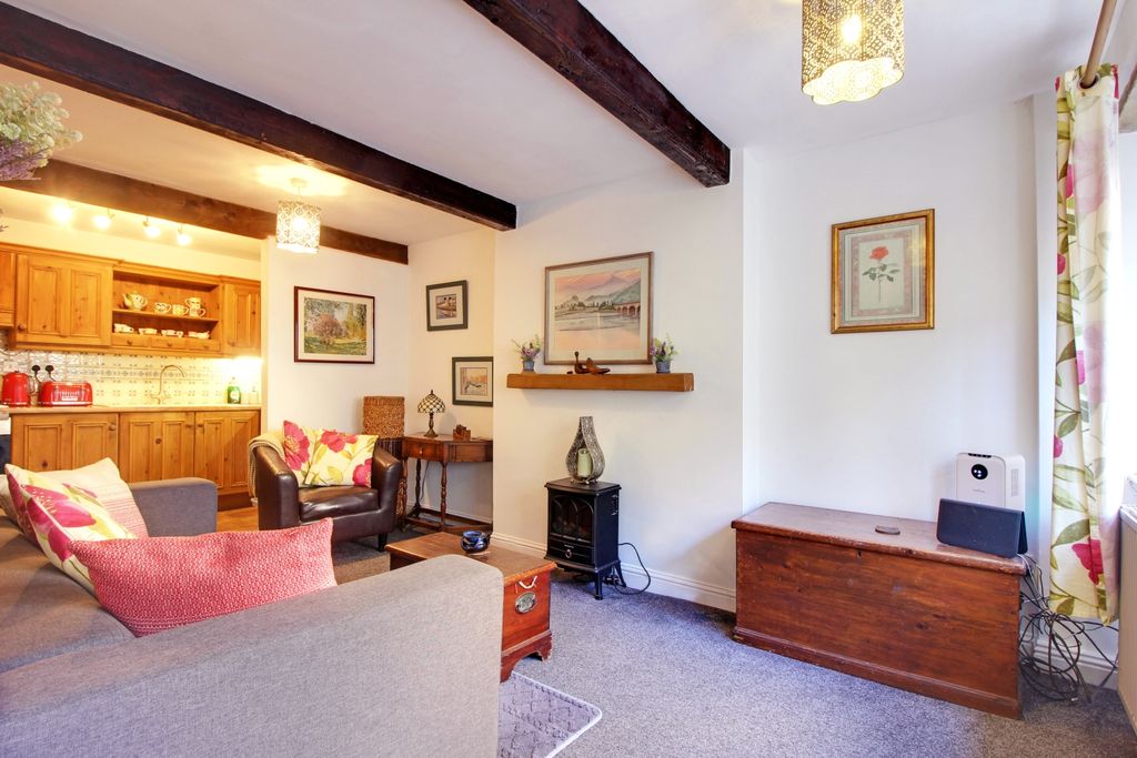 Property photo 2 of 10 2