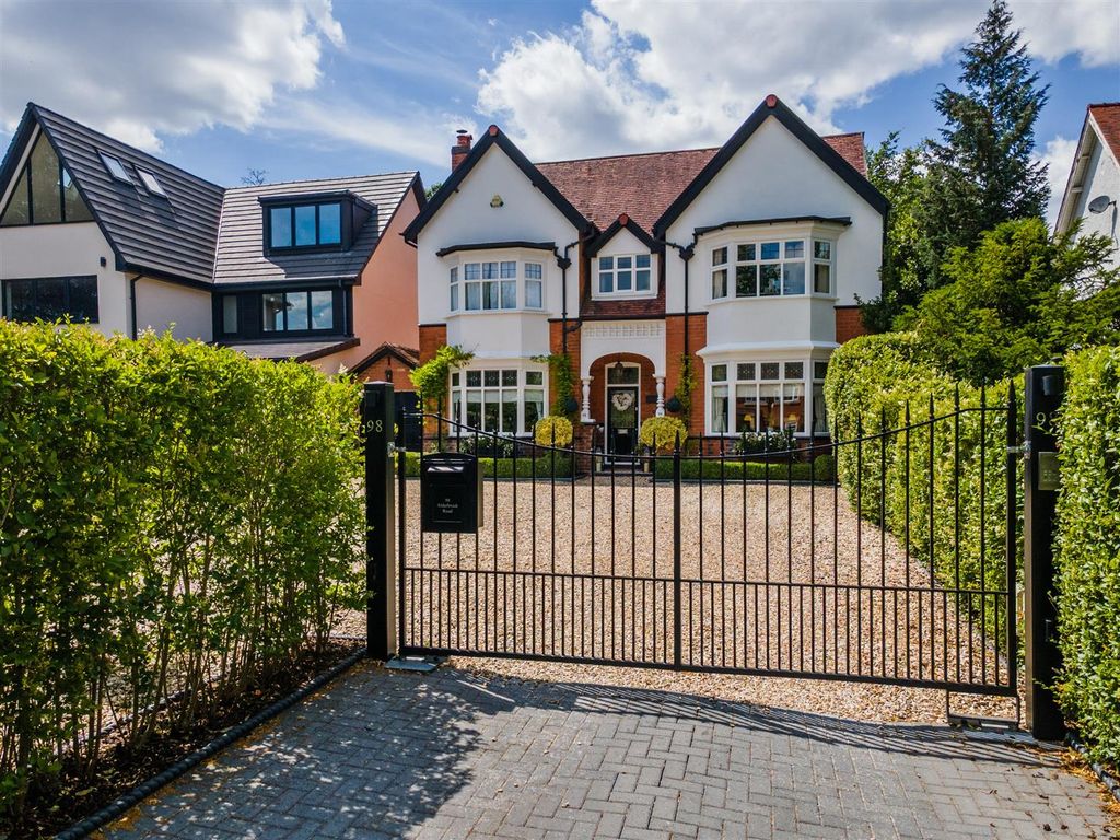 Property photo 1 of 36 98 Alderbrook Road_2.Jpg