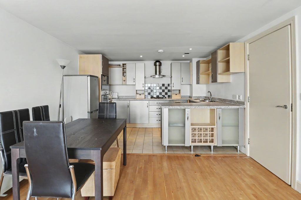 Property photo 1 of 12 Img_7130