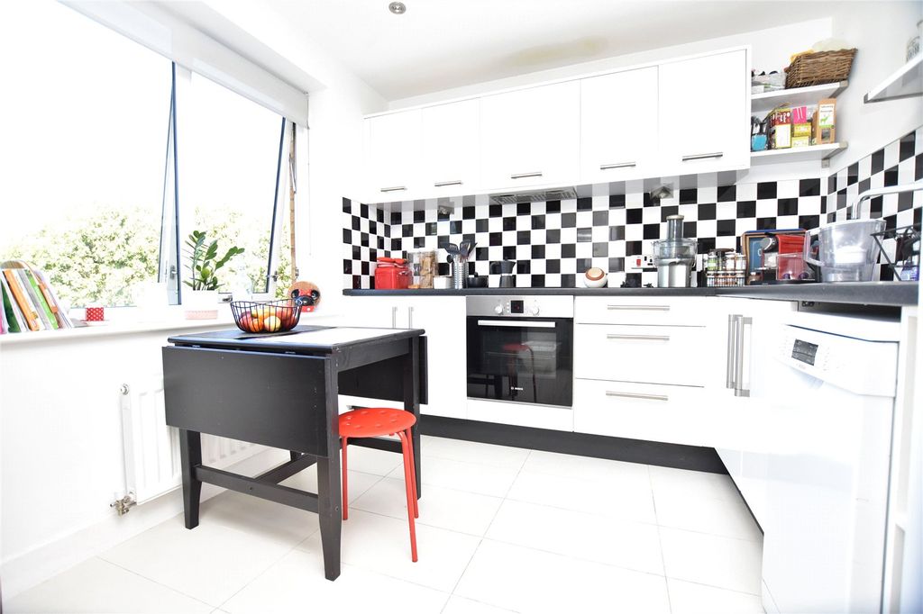 Property photo 3 of 11 Picture No. 07