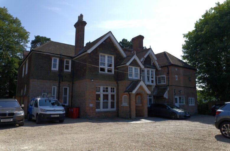 Property photo 2 of 7 Img_1412779x512.Jpg