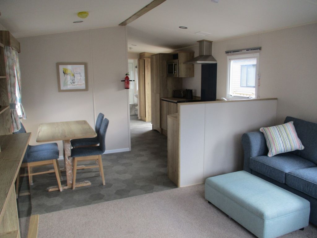 Property photo 3 of 24