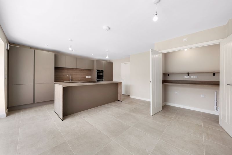 Property photo 2 of 11 Photo 10