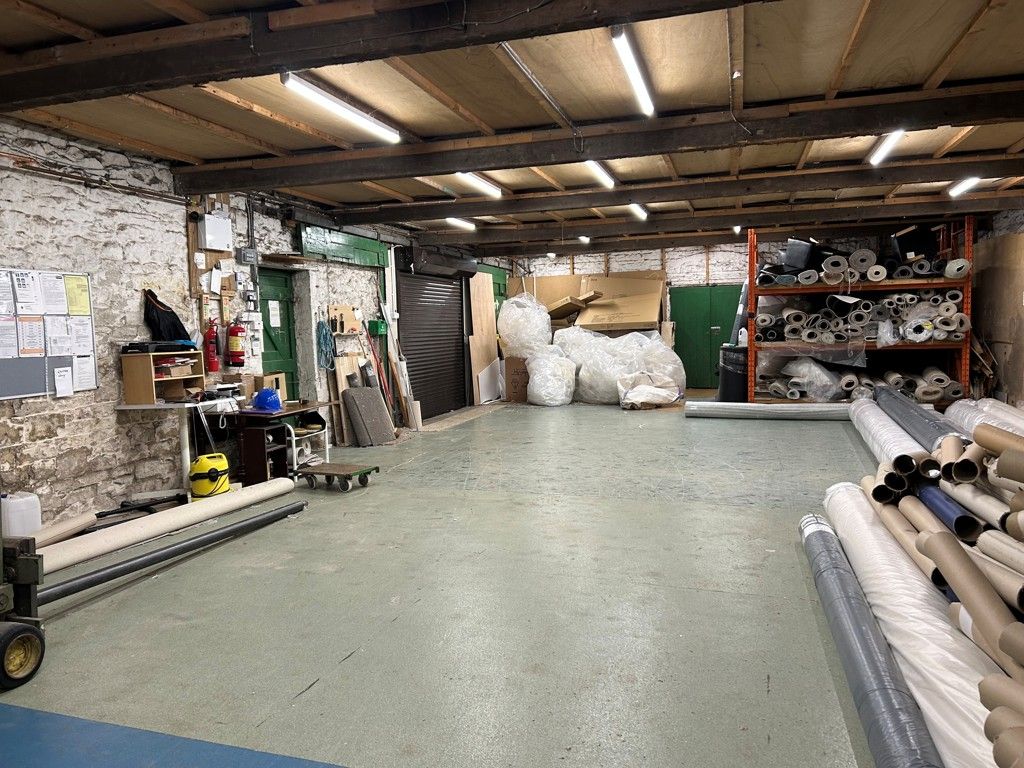 Property photo 3 of 8 Photo 3