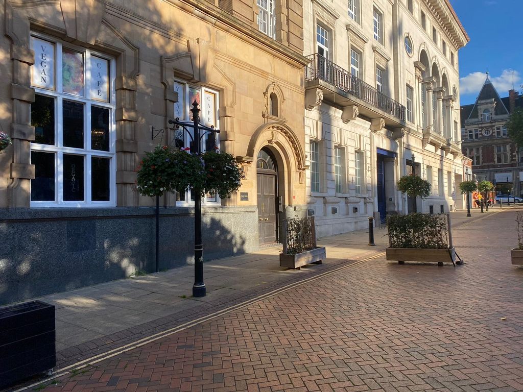 Property photo 1 of 6