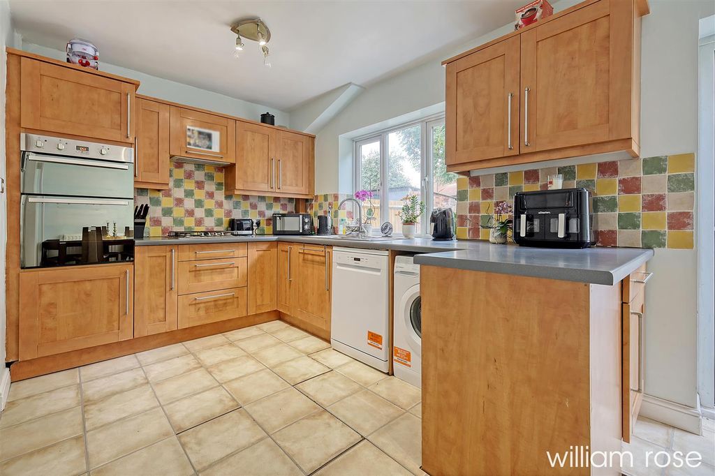 Property photo 2 of 17 Img_0421_8 Copy.Jpg