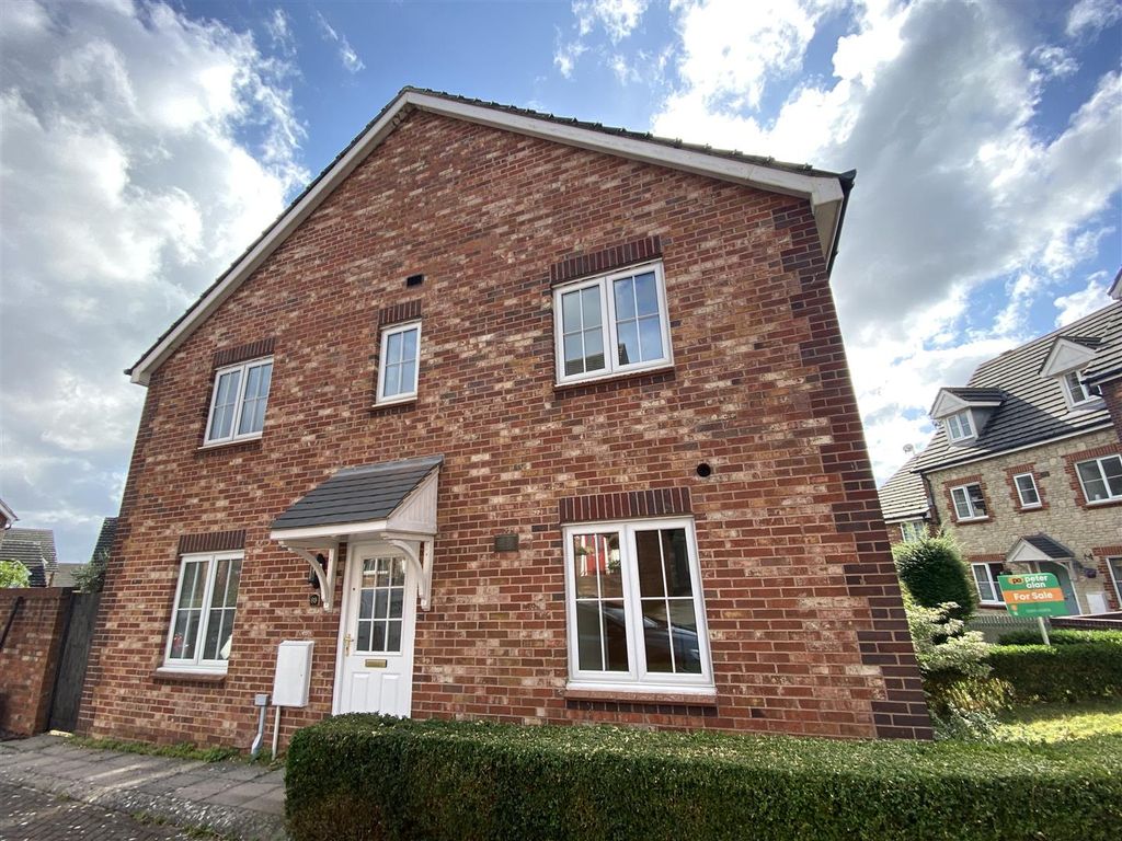 Property photo 1 of 20 Front View