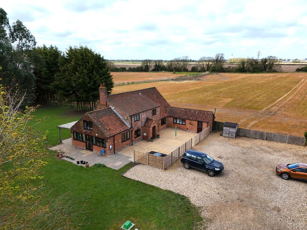 Property photo 2 of 45