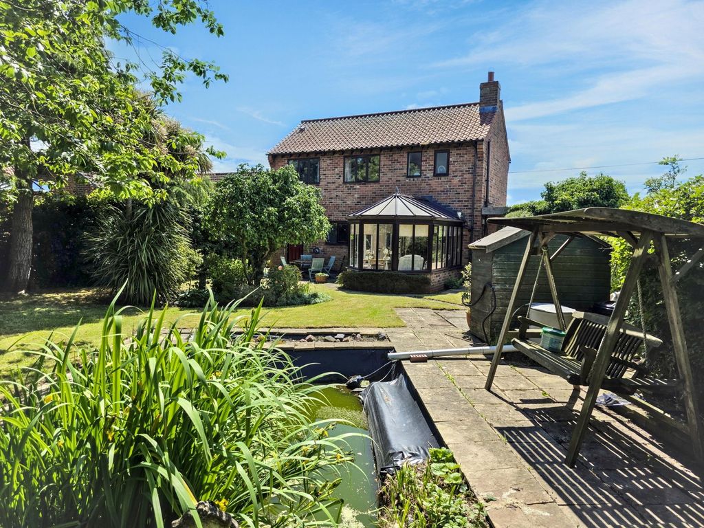 Property photo 2 of 29
