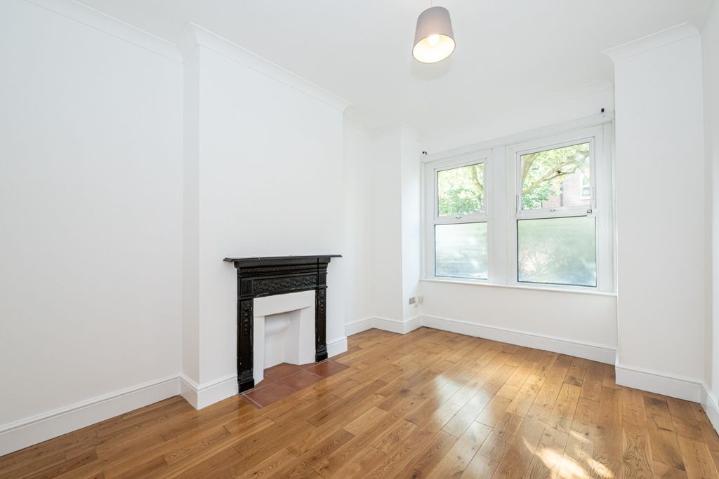 Property photo 2 of 15 5125204