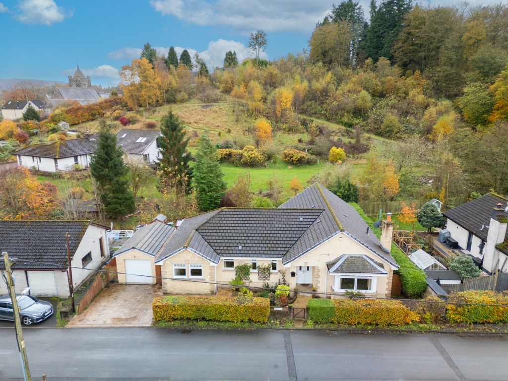 Property photo 2 of 5