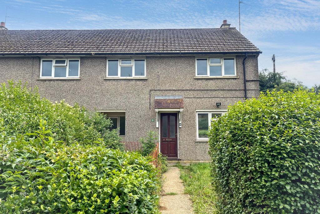 Property photo 1 of 21 11 Honeybrook Close, Chippenham, Wiltshire, Sn14 0Lw