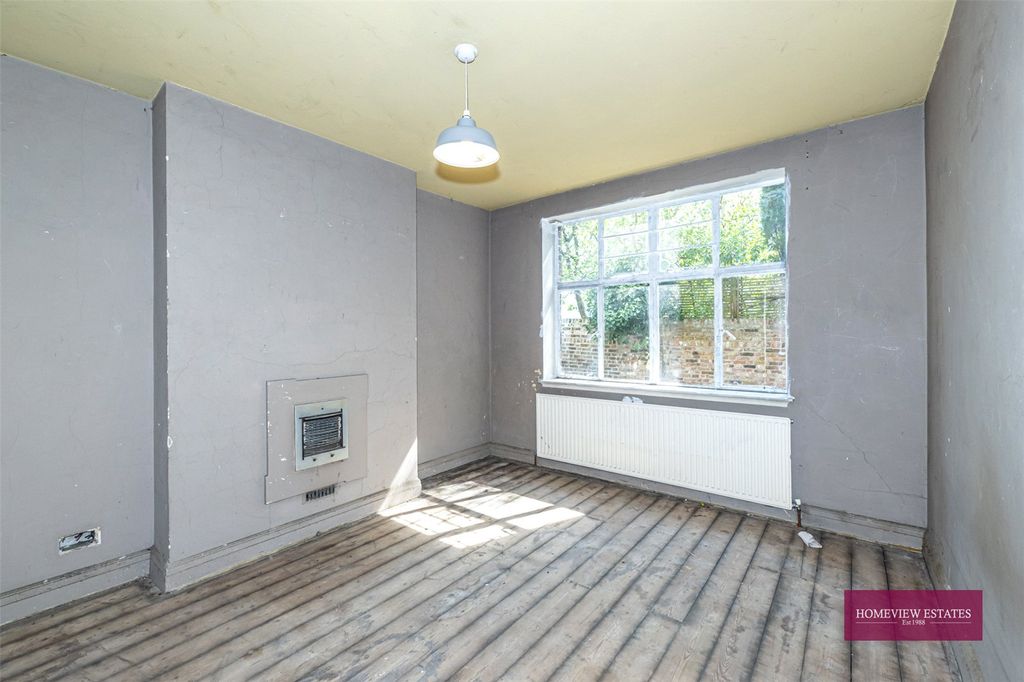 Property photo 3 of 8 Picture No. 03