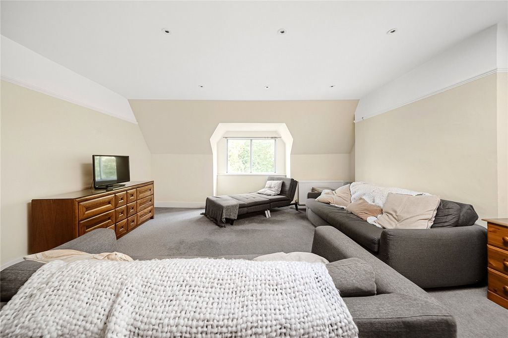 Property photo 2 of 10 Picture No. 08