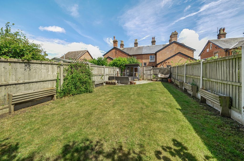 Property photo 3 of 19 Garden