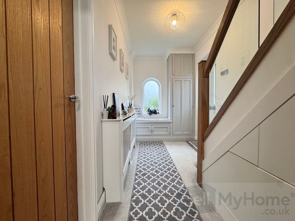 Property photo 2 of 26 Hall