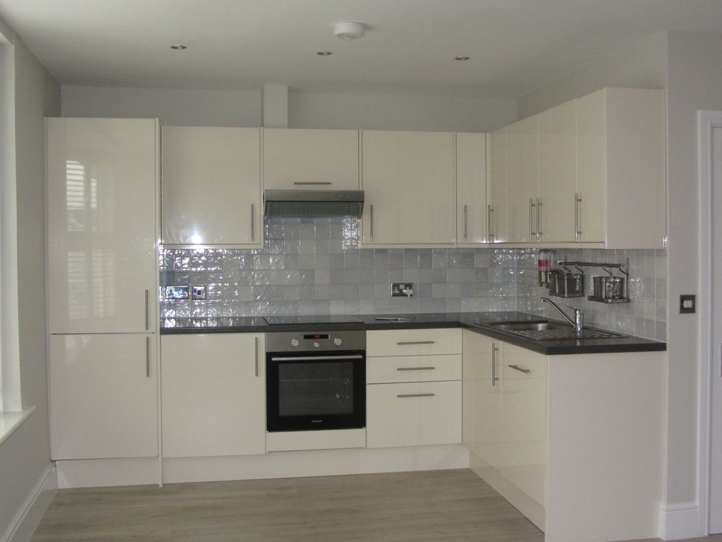 Property photo 3 of 16