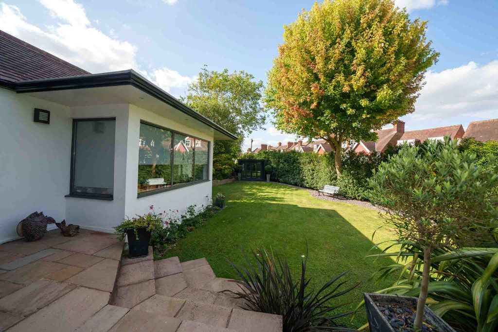 Property photo 3 of 26 Picture No. 12