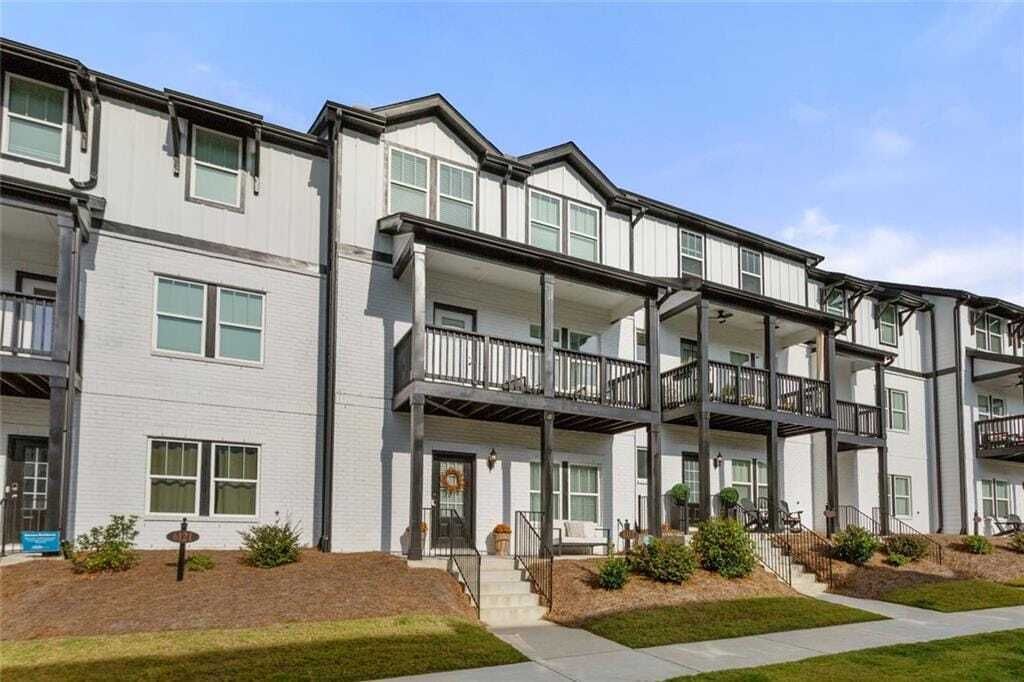 Property photo 1 of 31