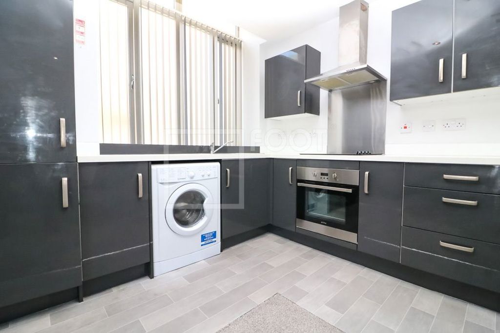 Property photo 2 of 38