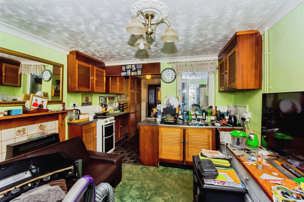 Property photo 2 of 13