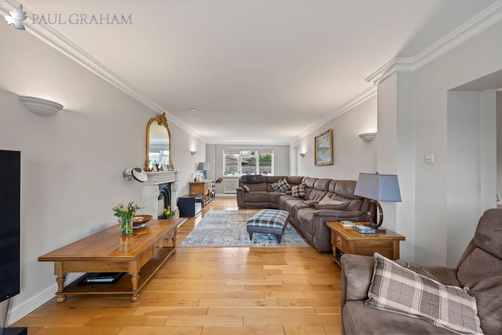 Property photo 3 of 27 Dsc02987