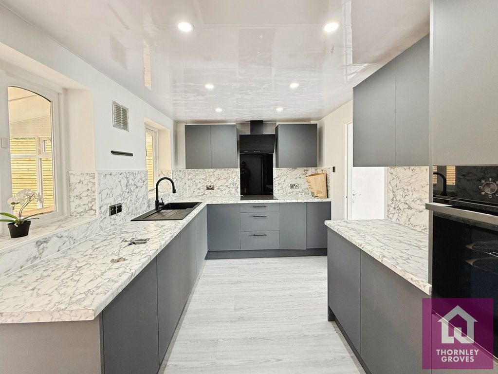Property photo 1 of 18 Pbox-Img.Jpg