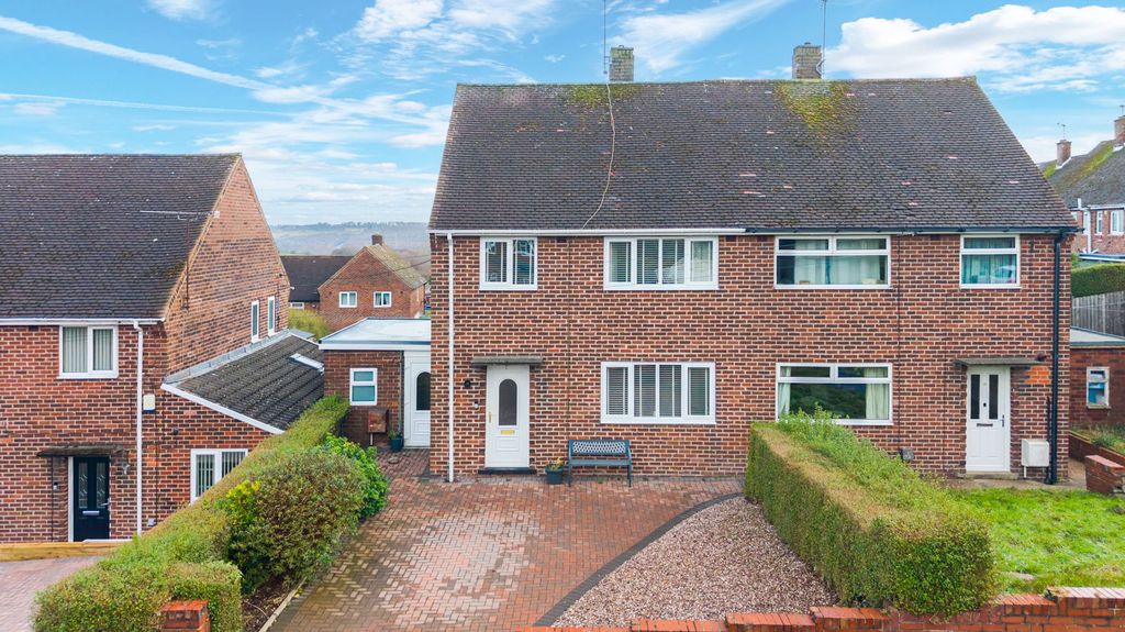 Property photo 1 of 32