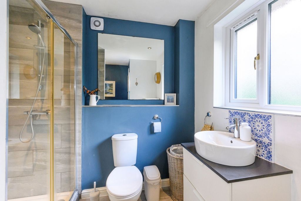 Property photo 3 of 10 Shower Room