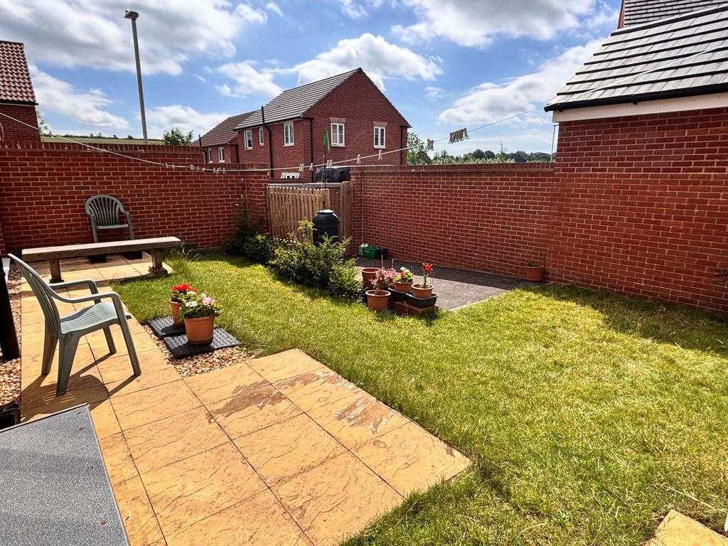 Property photo 3 of 10