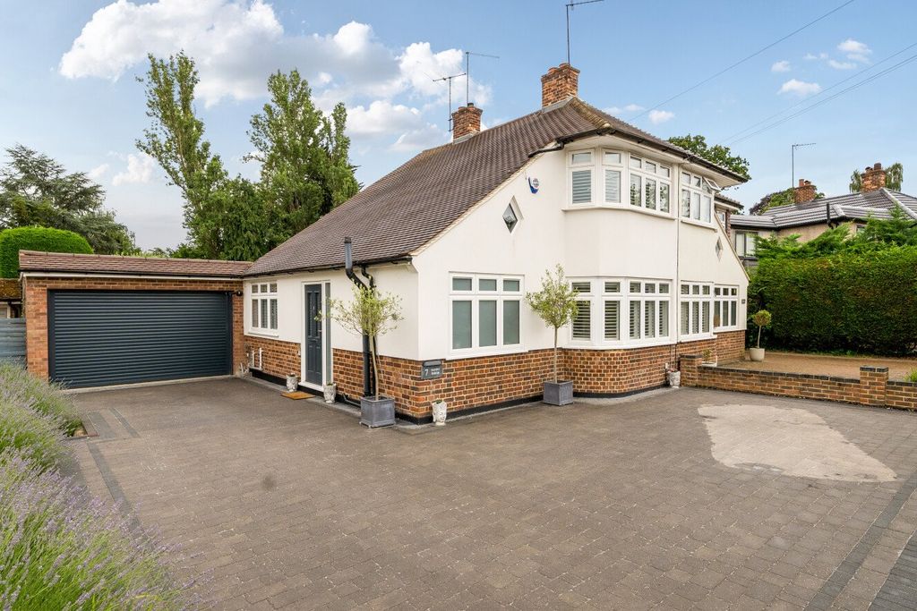 Property photo 1 of 17 Picture No. 01