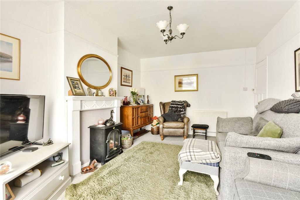 Property photo 3 of 15 Picture No. 12