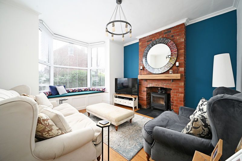 Property photo 2 of 31 Living Room