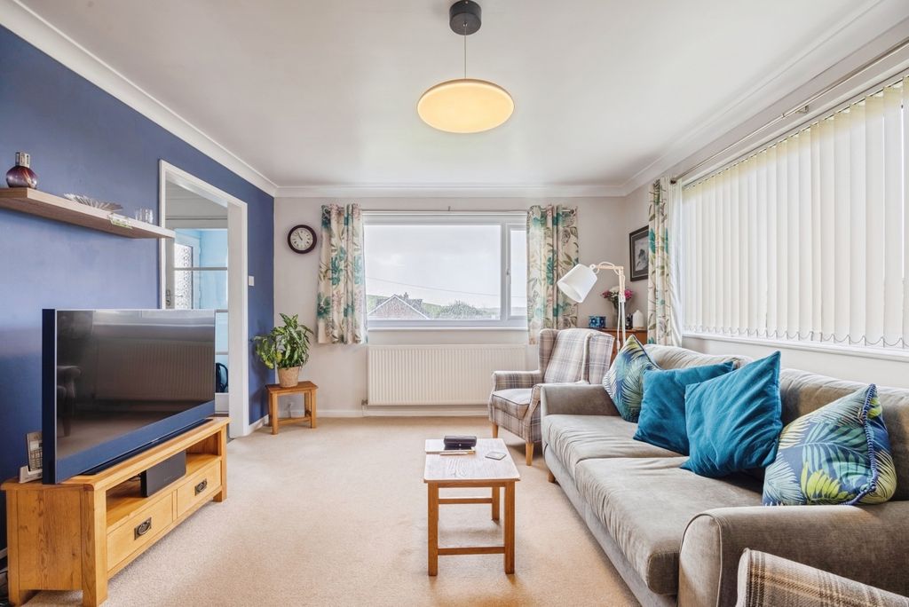 Property photo 2 of 15 Photo