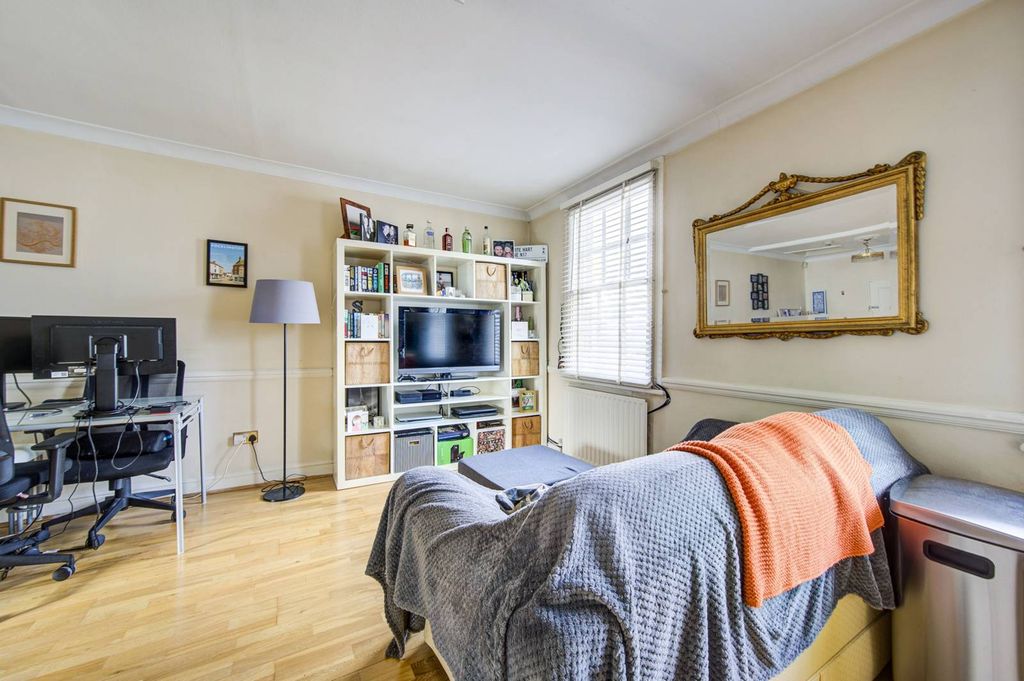 Property photo 3 of 9