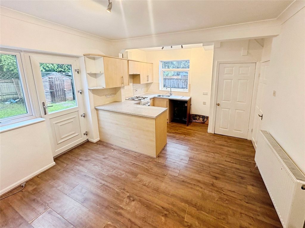 Property photo 3 of 10 Picture No. 02