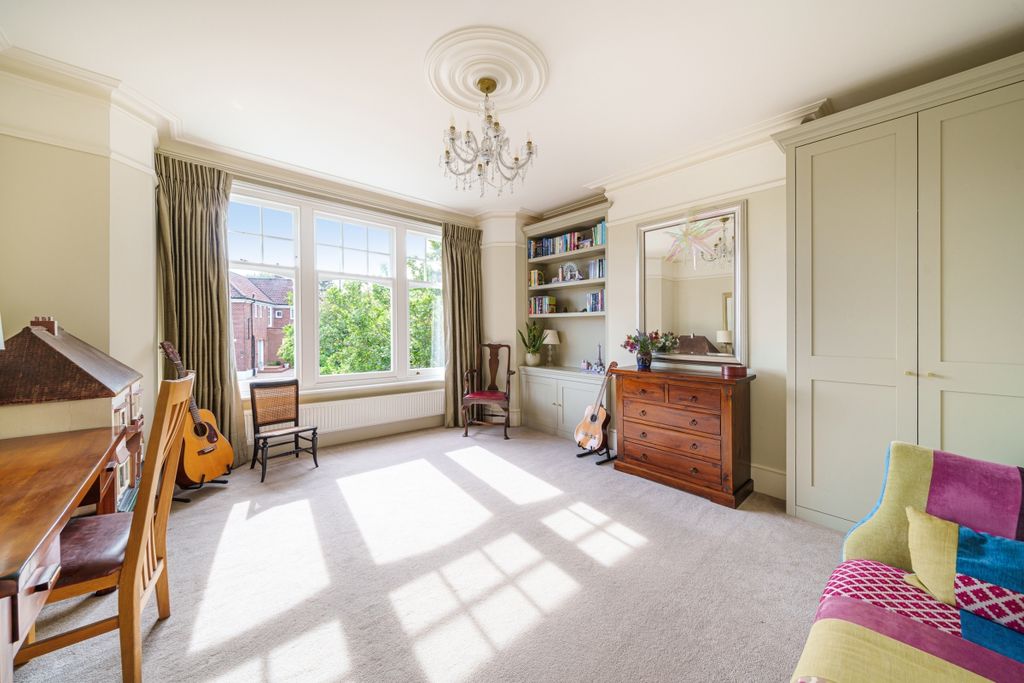 Property photo 3 of 29 1039735 (7)