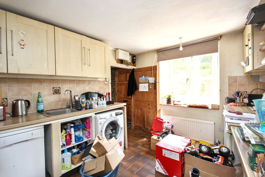 Property photo 2 of 12 Photo 2